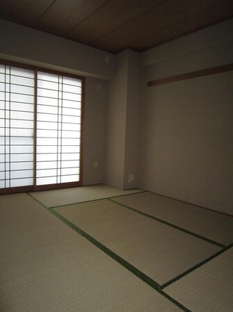 リヴィエルバーグ西大島の物件内観写真